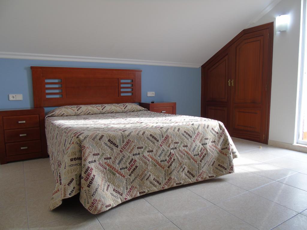 א גוארדה Hotel Bruselas חדר תמונה
